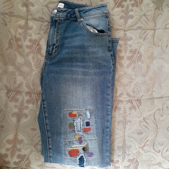 Est. 1846 Denim Distressed Beaded  Embroidered Design Jeans - Size 4 - Picture 7 of 8